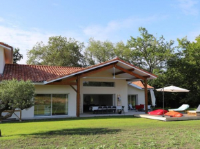 Villa avec piscine, 10 pers, au calme, climatisée, terrasse, grand jardin - FR-1-379-169